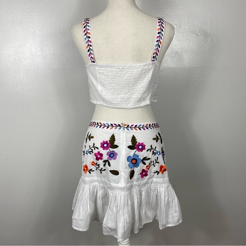 Anthropologie Mahila Floral Embroidered top and Mini Skirt set Sz S - Picture 4 of 11